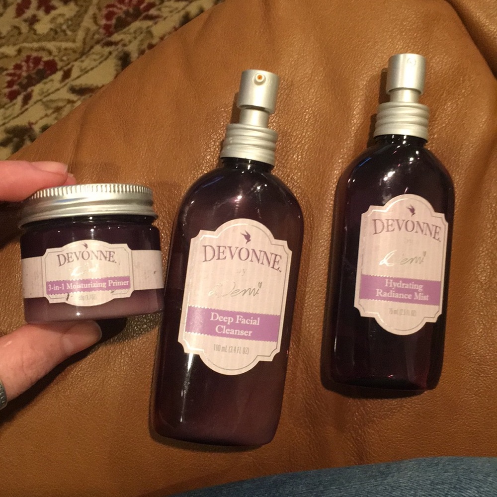 Devonne by Demi RESERVED
